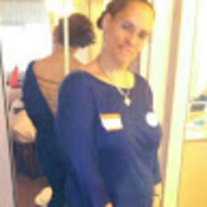 Meet your Posher, Iris